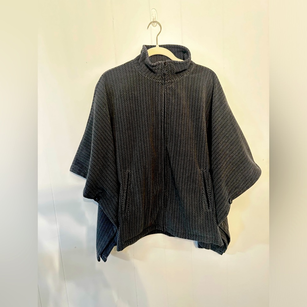 L.L. Bean Poncho Grey and Black Herringbone pattern